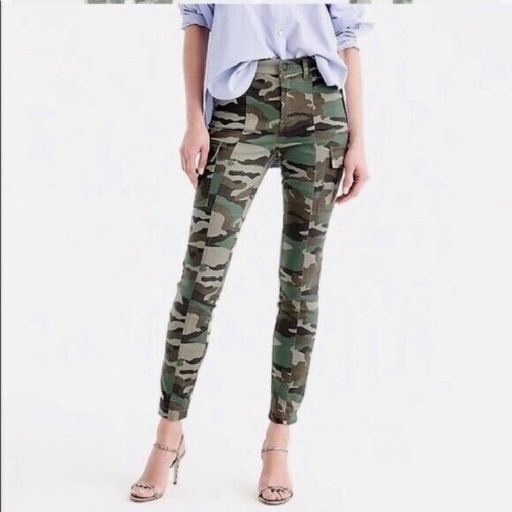 J. Crew Camouflage  Camo Cargo pants SZ 27